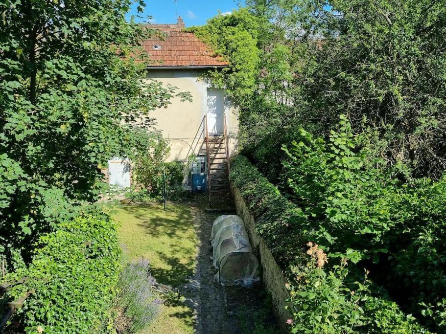 Elegance Provinoise Aux Pieds Des Remparts Classe Appartement *